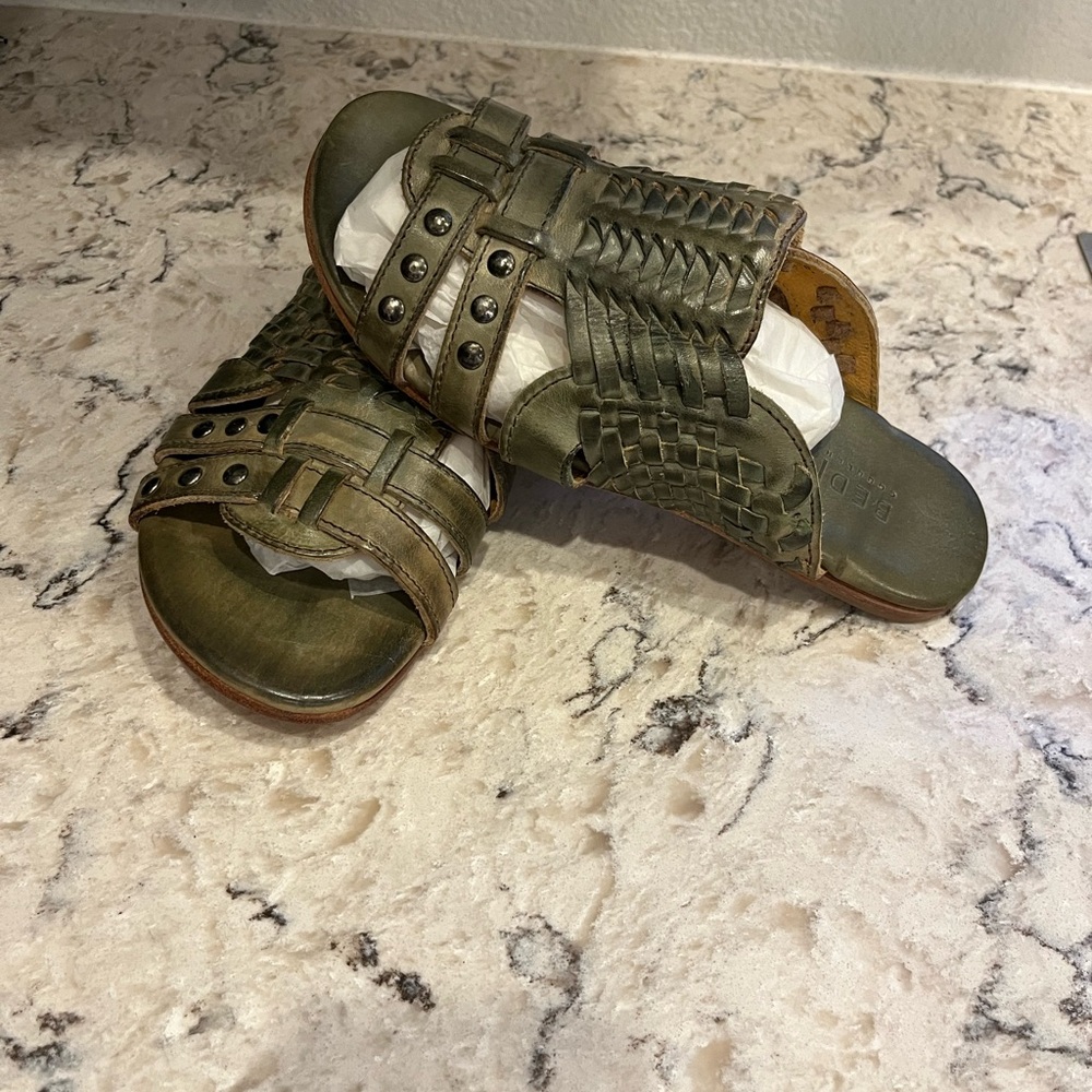 BED|STU Size 6 Green Leather Sandals